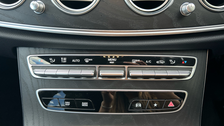 Mercedes-Benz E-Class E300d 4Matic AMG Line 5dr 9G-Tronic Diesel Estate